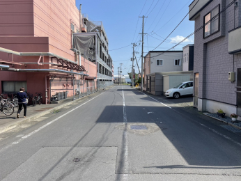 OʓH܂ތnʐ^@k̑OʓHB~G܂B