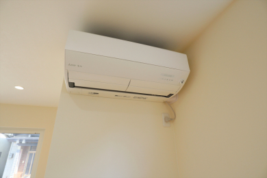 ���r���O�@����n�d�l�̃Y�o�g�G�A�R���B�X�}�[�g�t�H�����牷�x�`�F�b�N���ł��āA������Ԓ��̃y�b�g�ׂ̈ɒ��߂��ł��܂��B