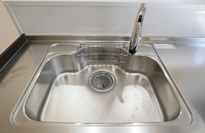 �L�b�`���@�^�b�`���X�����B�������A���ꂽ��ŐG��K�v�������ĉq���I�B