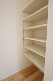 �L�b�`���@�L�b�`�����ɂ̓p���g���[�B�H�i�̃X�g�b�N���ł��܂��B