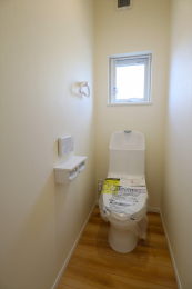 �g�C���@TOTO���B���ʂ����Ȃ��̂ŁA���|�����y�ɂł��܂��B