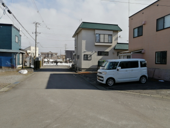 �O�ʓ��H�܂ތ��n�ʐ^�@-